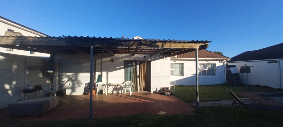 To Let 3 Bedroom Property for Rent in Wetton Western Cape